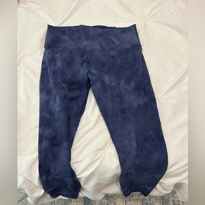 Size 14 Lululemon Wunder Train cropped leggings! Navy blue tie dye design